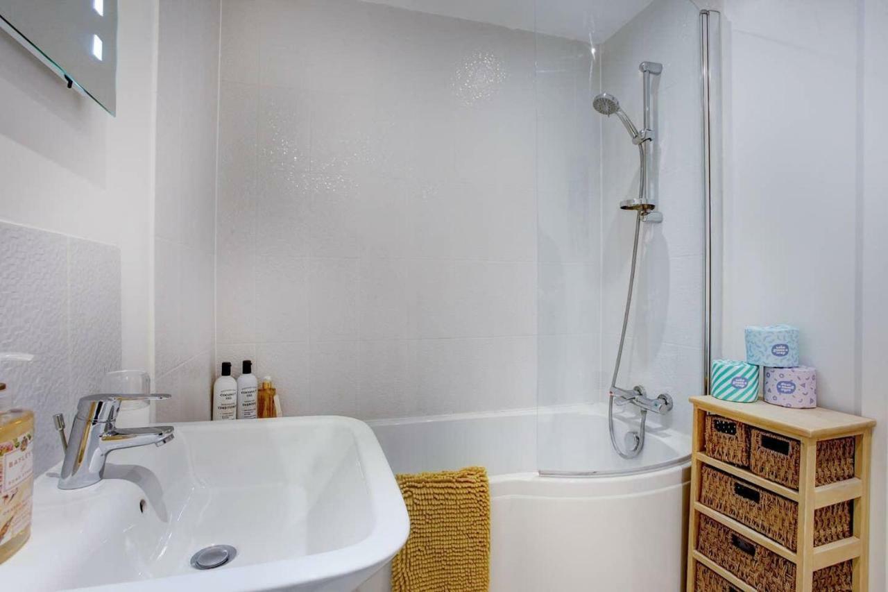 Newly Renovated Riverside Flat W/ Private Balcony Norwich Exterior foto